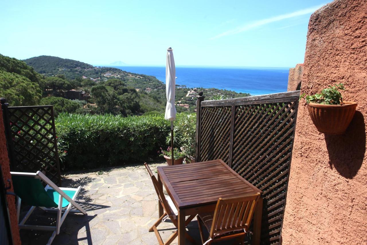 Ca' La Stella Sea-View Apartments Порто-Аццурро Екстер'єр фото