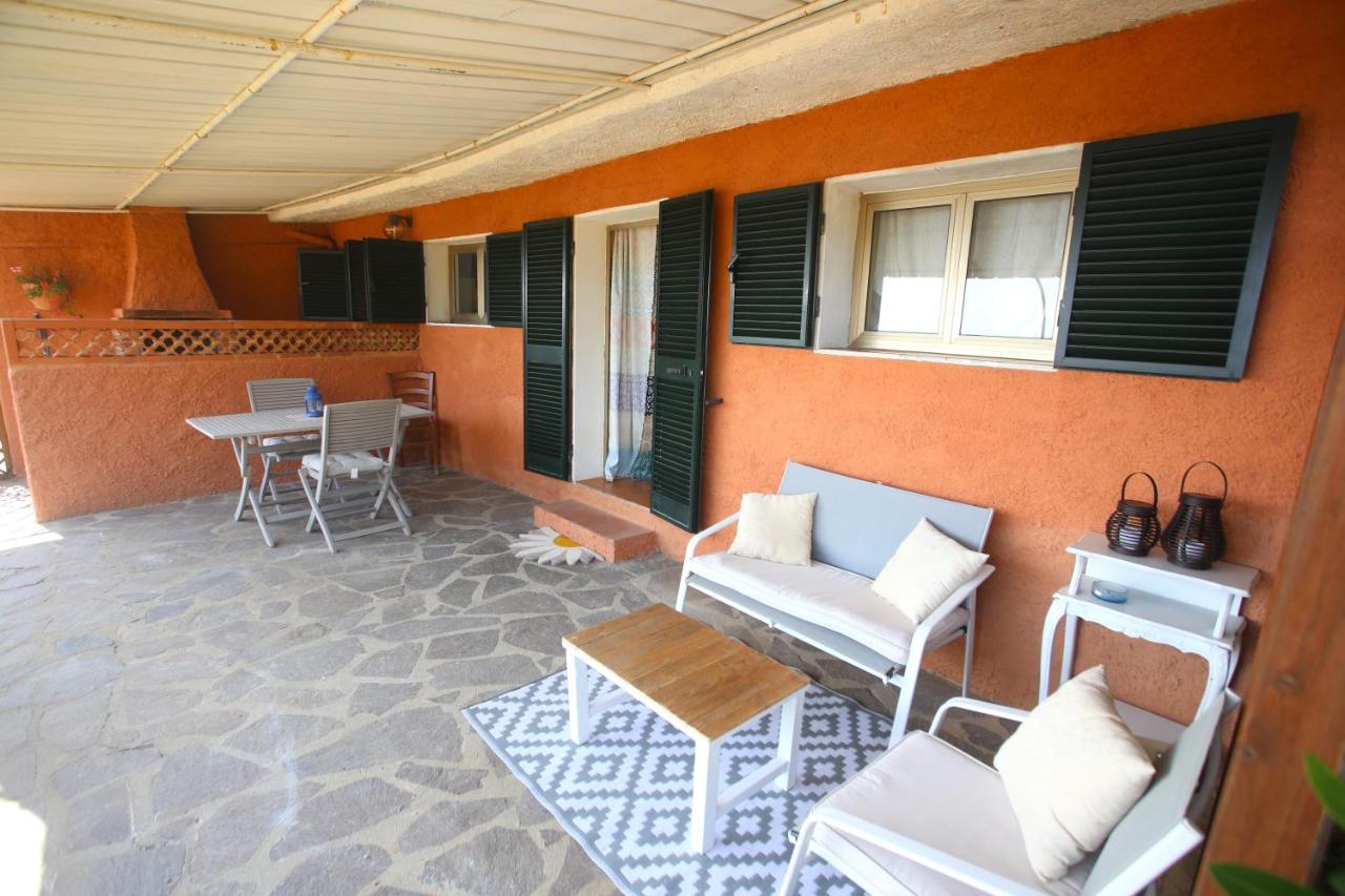 Ca' La Stella Sea-View Apartments Порто-Аццурро Екстер'єр фото