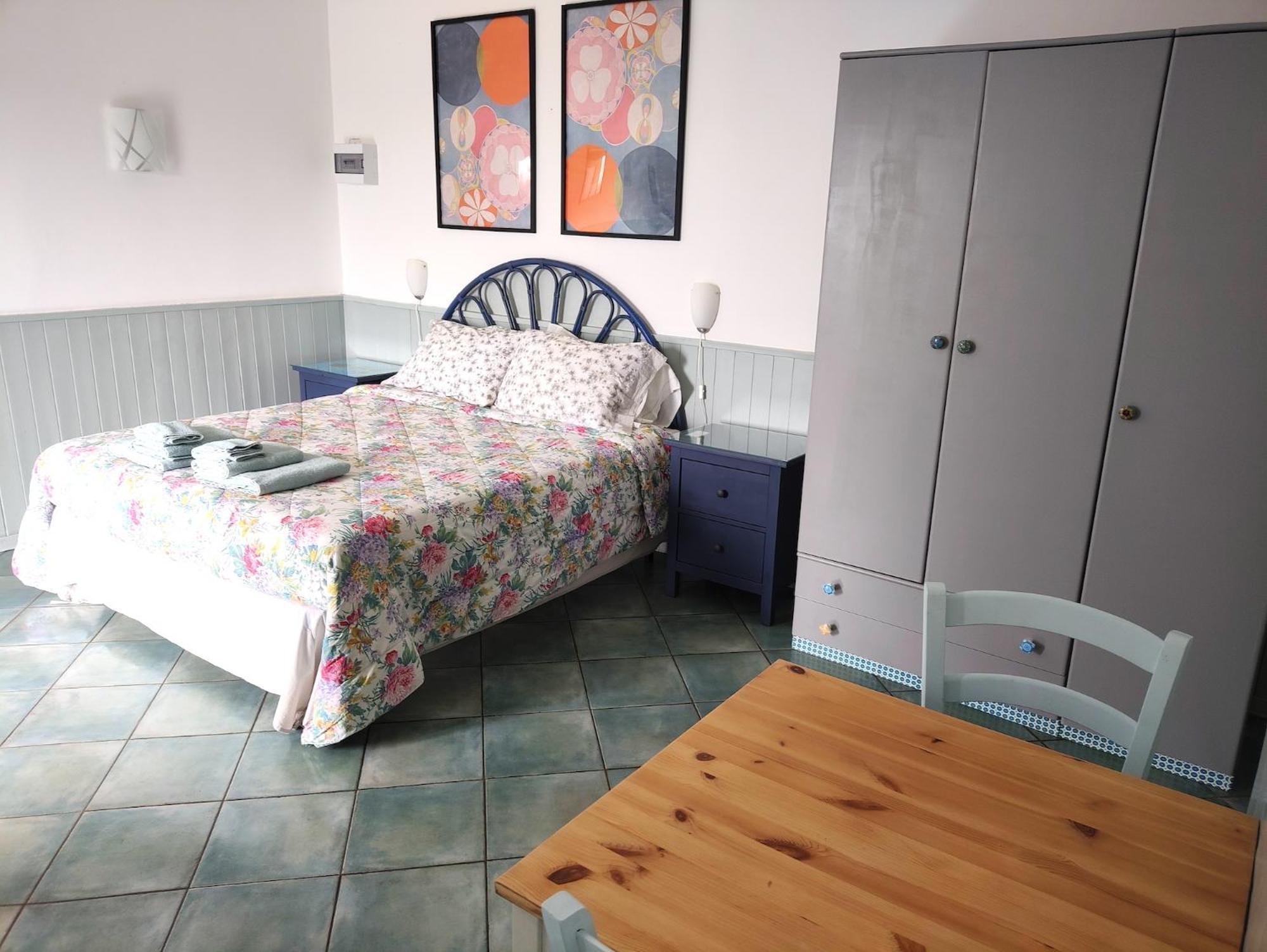 Ca' La Stella Sea-View Apartments Порто-Аццурро Екстер'єр фото